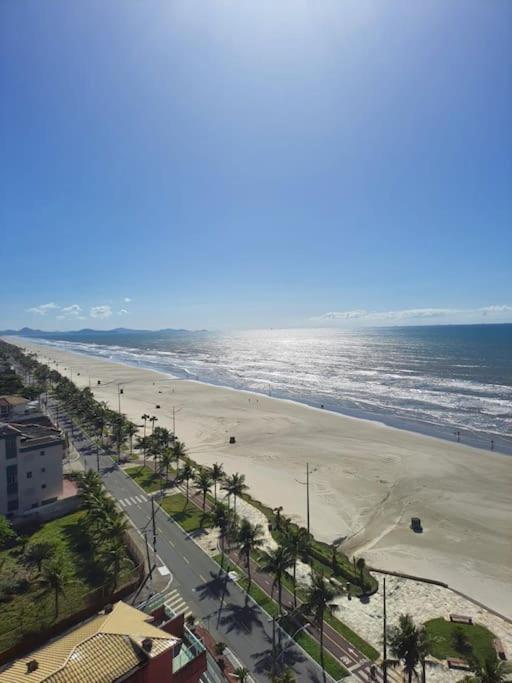Apartamento Frente Para O Mar 6 Pessoas Com Estacionamento 프라이아 그란데 외부 사진